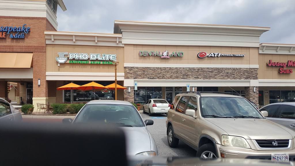 Pho Dlite | restaurant | 6840 Race Track Rd, Bowie, MD 20715, USA | 2409296853 OR +1 240-929-6853