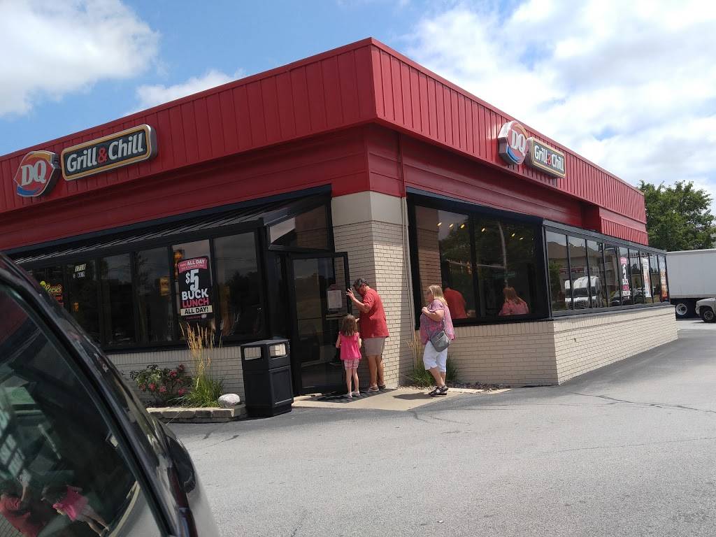 Dairy Queen | restaurant | 1718 S Main St, Bloomington, IL 61701, USA | 3098276432 OR +1 309-827-6432