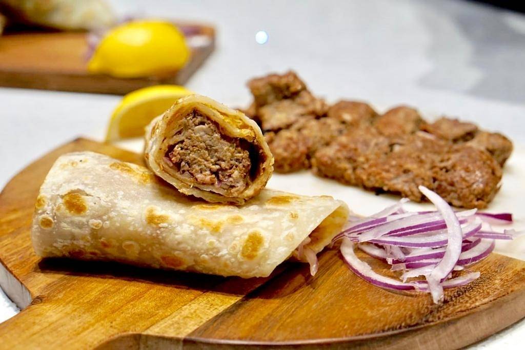 Yeh Cheez! | restaurant | 81 James Snow Pkwy N #4, Milton, ON L9E 0H3, Canada | 9058754320 OR +1 905-875-4320