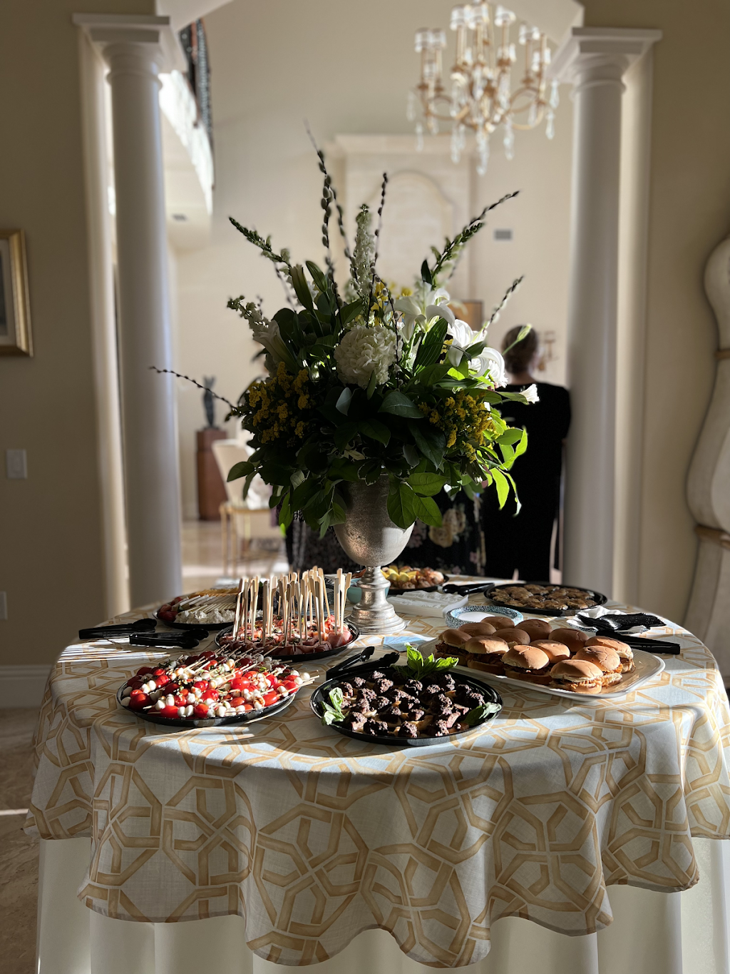 CHEWFO LLC | restaurant | 875 94th Ave N Unit 5, Naples, FL 34108, USA | 6092414022 OR +1 609-241-4022