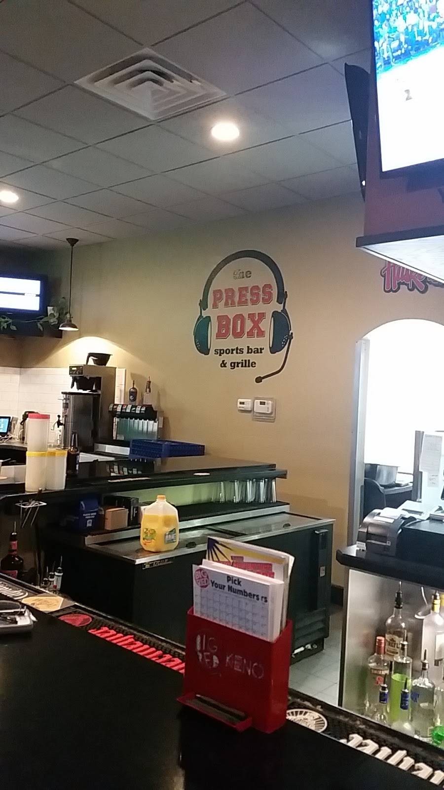 The Press Box Sports Bar & Grille | restaurant | 5601 S 56th St, Lincoln, NE 68516, USA | 4022613859 OR +1 402-261-3859