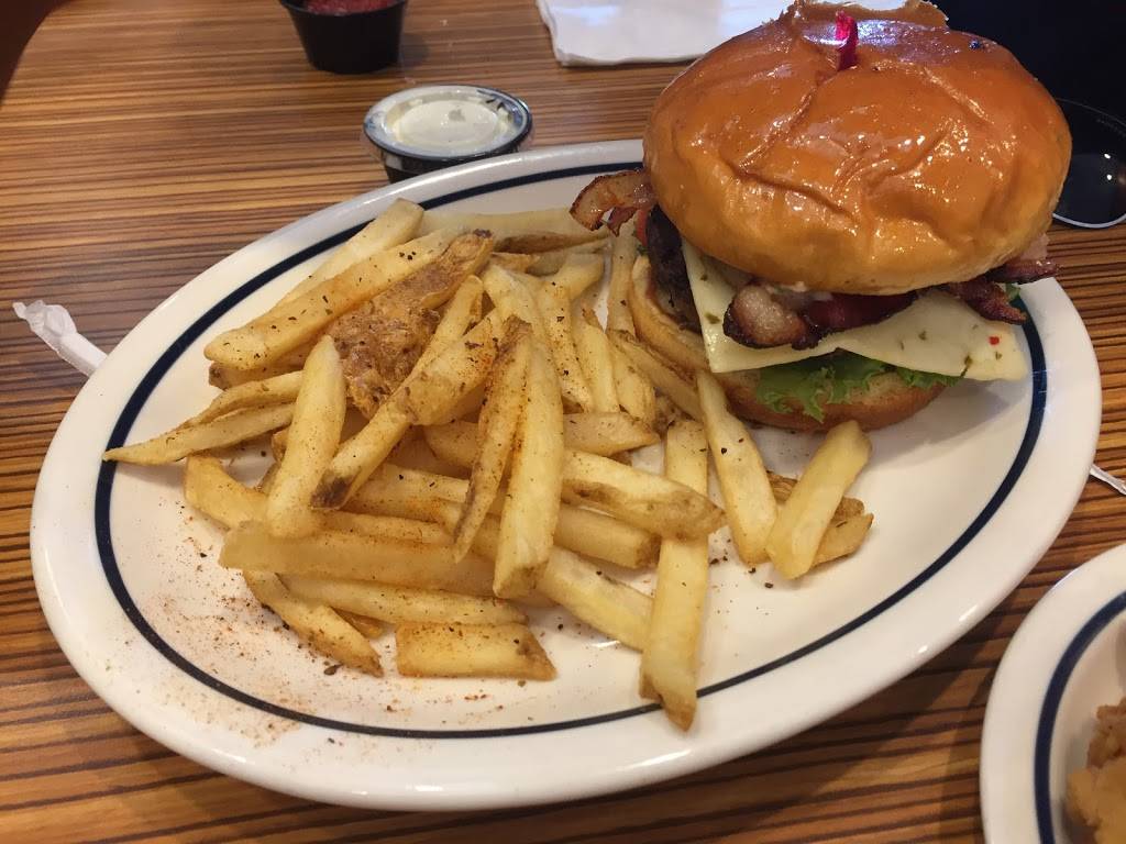 IHOP | restaurant | 5076 Lakeland Dr, Flowood, MS 39232, USA | 7695244190 OR +1 769-524-4190