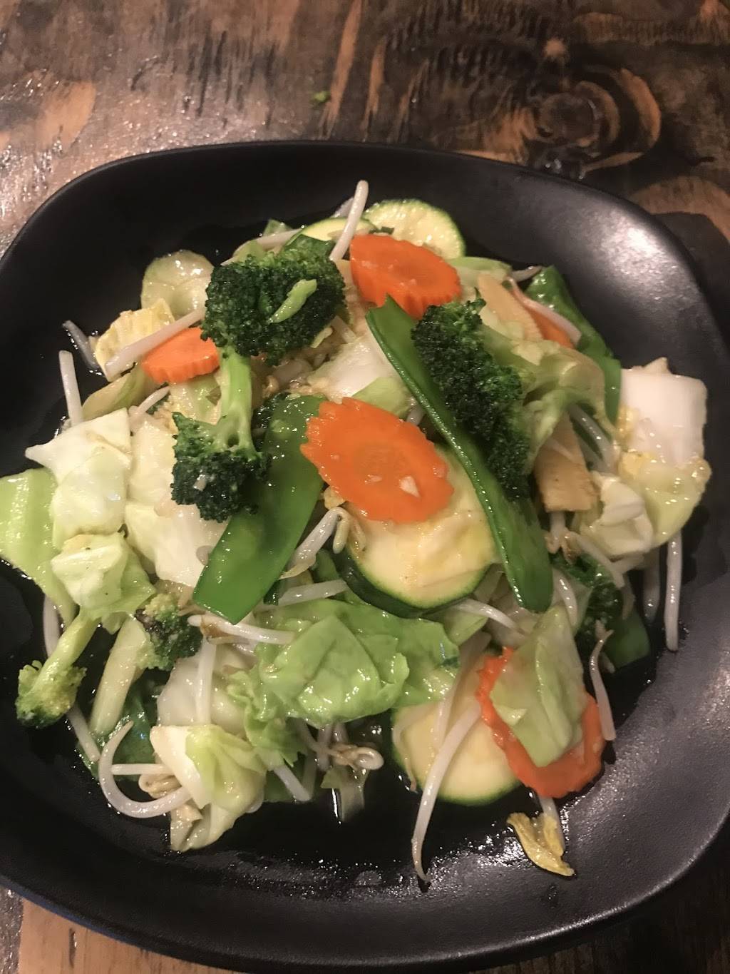 Chanpen Thai Cuisine | restaurant | 15333 Sherman Way Suite B, Van Nuys, CA 91406, USA | 8187811234 OR +1 818-781-1234