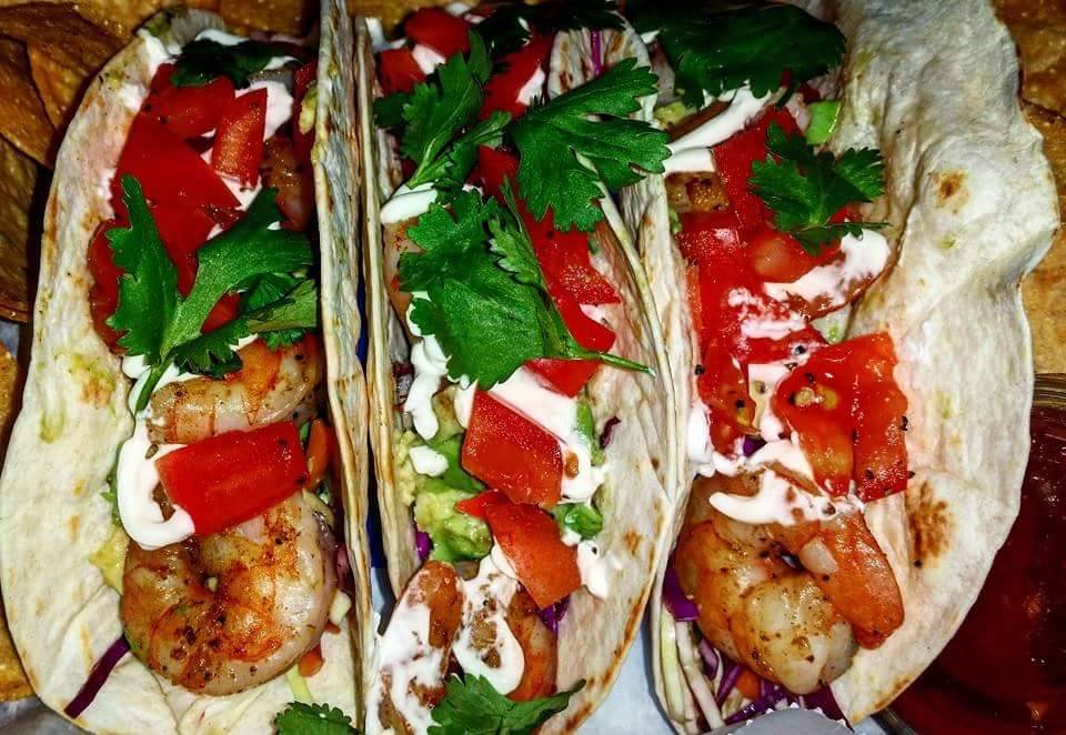 DAngelos | restaurant | 1305 Columbus Ave, Bay City, MI 48708, USA | 9898947117 OR +1 989-894-7117