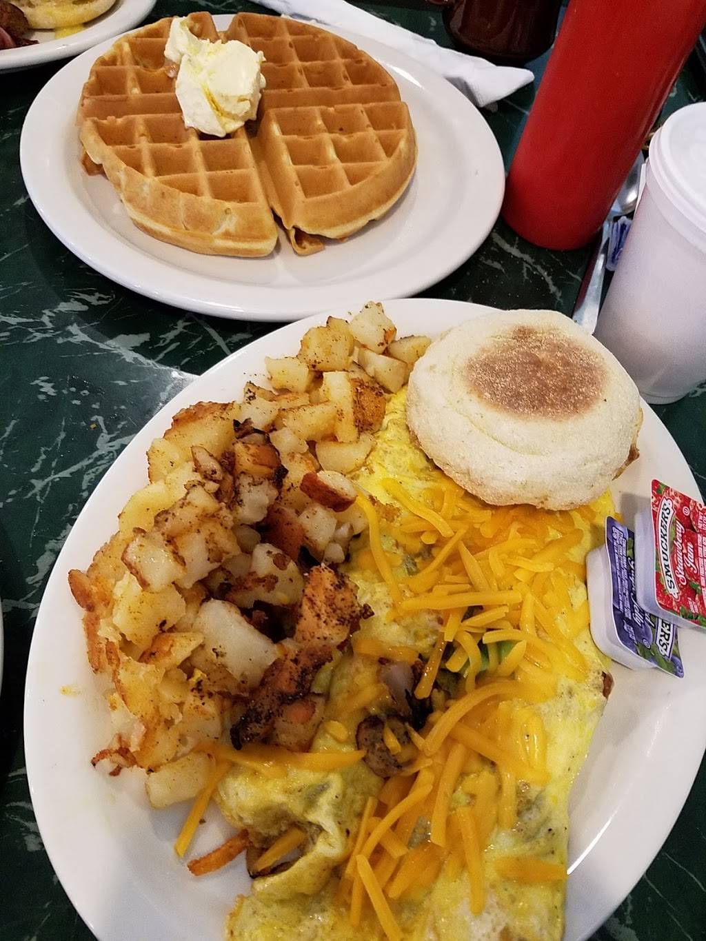 Nokesville Diner | restaurant | 13063 Fitzwater Dr, Nokesville, VA 20181, USA | 7035942111 OR +1 703-594-2111