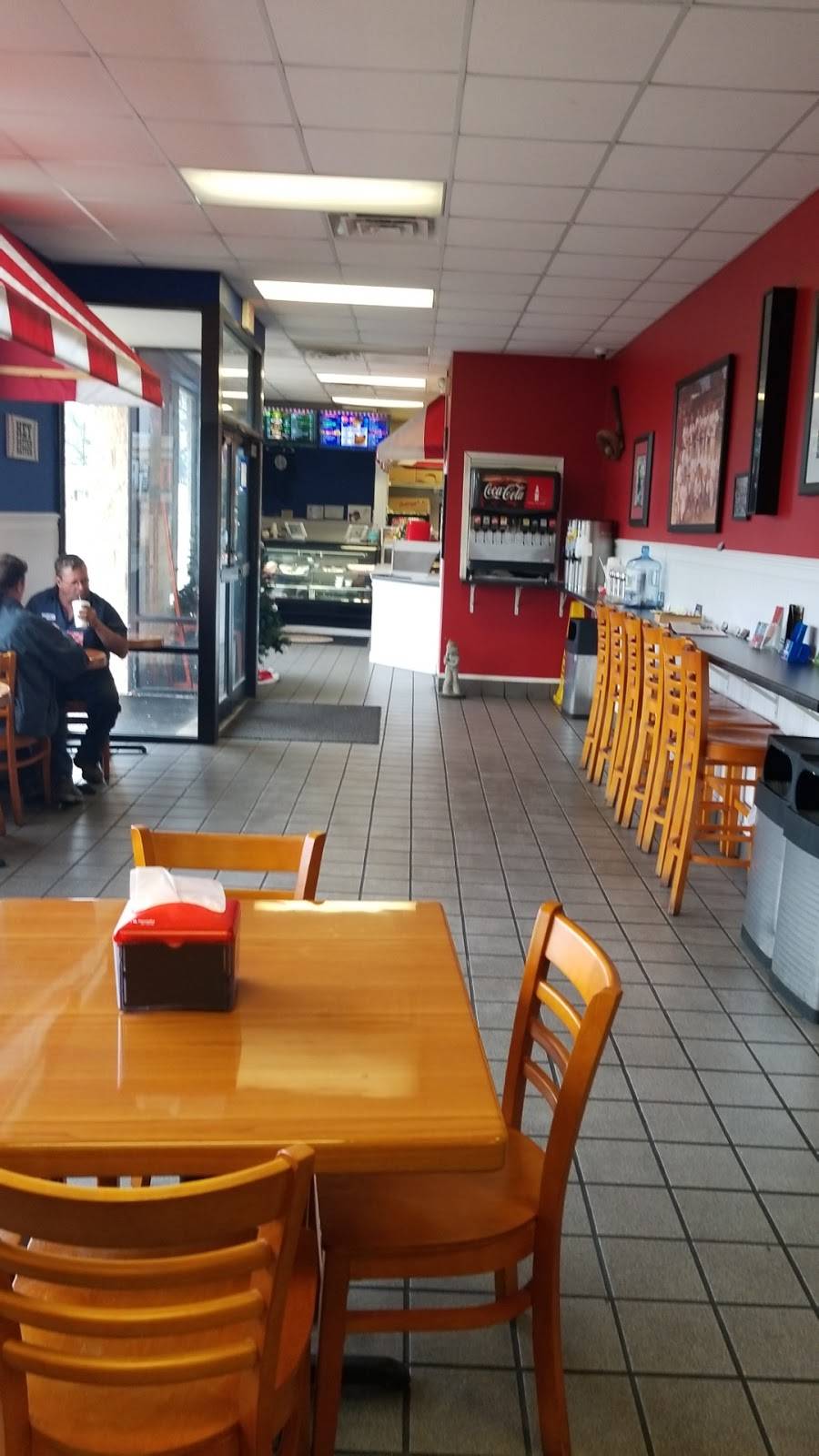 Sluggers Deli | restaurant | 140 Whiteville Town Ctr, Whiteville, NC 28472, USA | 9109146055 OR +1 910-914-6055