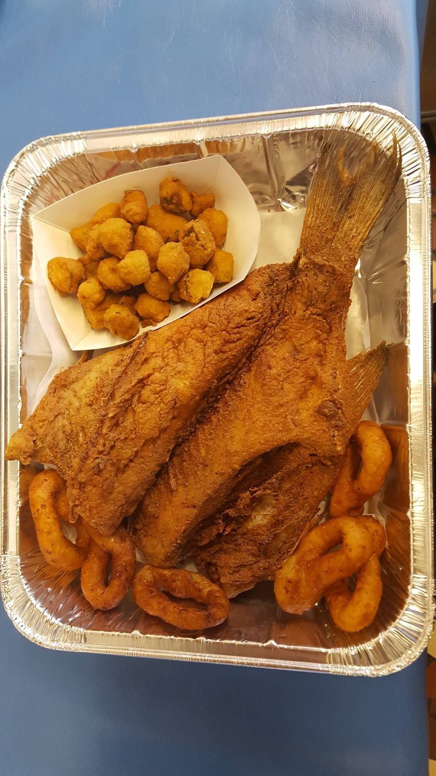 Sea Hut | restaurant | 354 E Franklin St, Monroe, NC 28112, USA | 7046358981 OR +1 704-635-8981