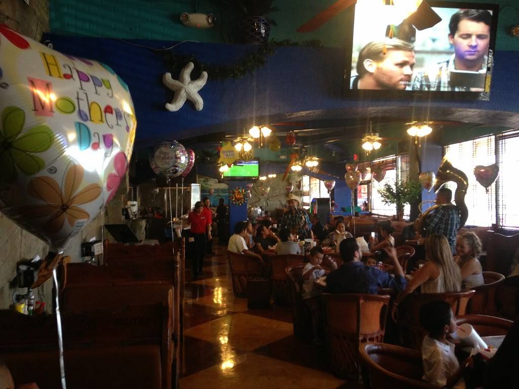 MARISCOS LAS ISLITAS | restaurant | 911 N Pecos Rd, Las Vegas, NV 89101, USA | 7026423123 OR +1 702-642-3123