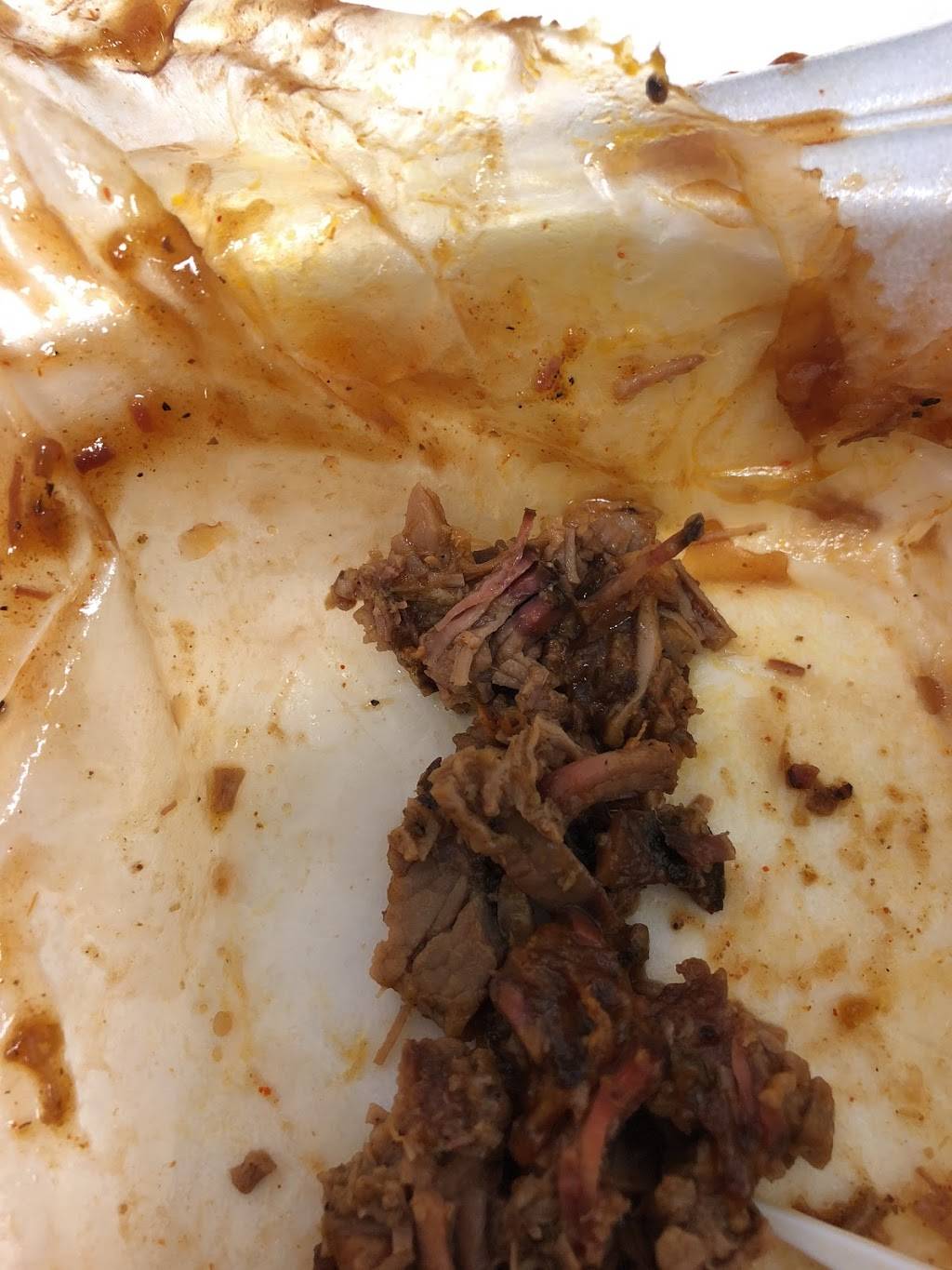 Smokes Smokehouse | restaurant | 2615 Pulaski Hwy, Newark, DE 19702, USA | 3025637665 OR +1 302-563-7665