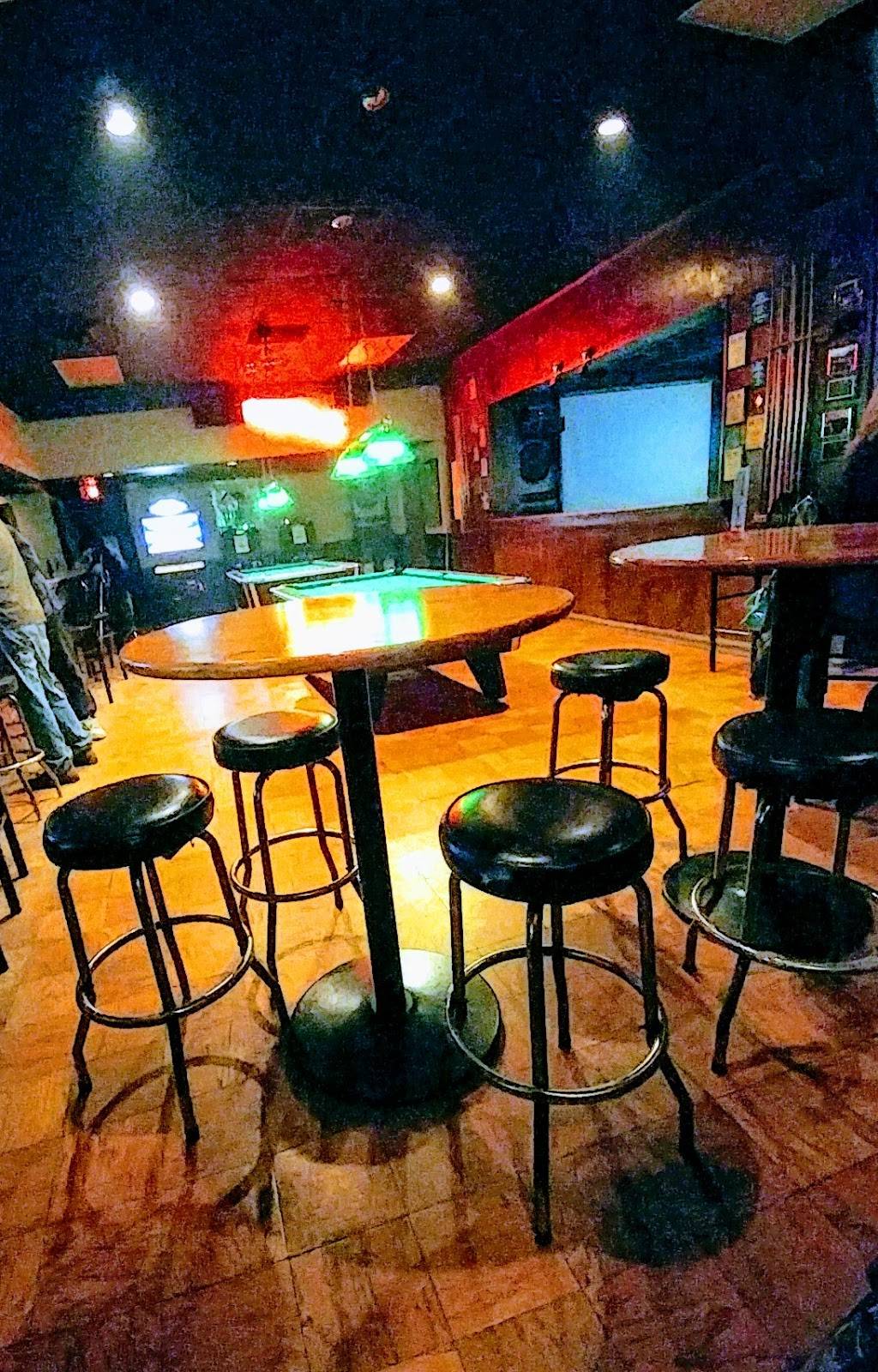 Sneeky Petes | restaurant | 4706 Princess Anne Rd, Virginia Beach, VA 23462, USA | 7574675776 OR +1 757-467-5776