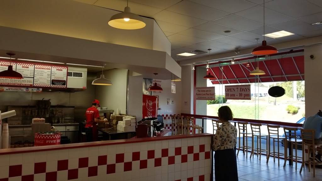 Five Guys | meal takeaway | 4810 Carlisle Pike, Mechanicsburg, PA 17050, USA | 7177379545 OR +1 717-737-9545