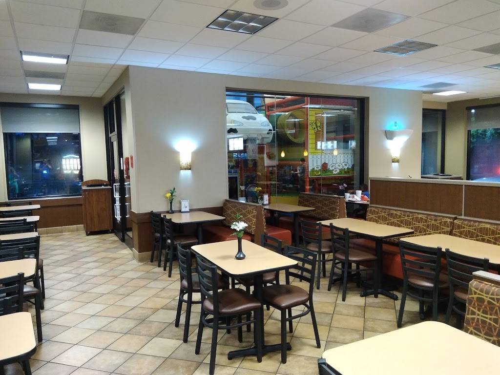 Chick-fil-A | restaurant | 8433 Davis Lake Pkwy, Charlotte, NC 28269, USA | 7045962229 OR +1 704-596-2229