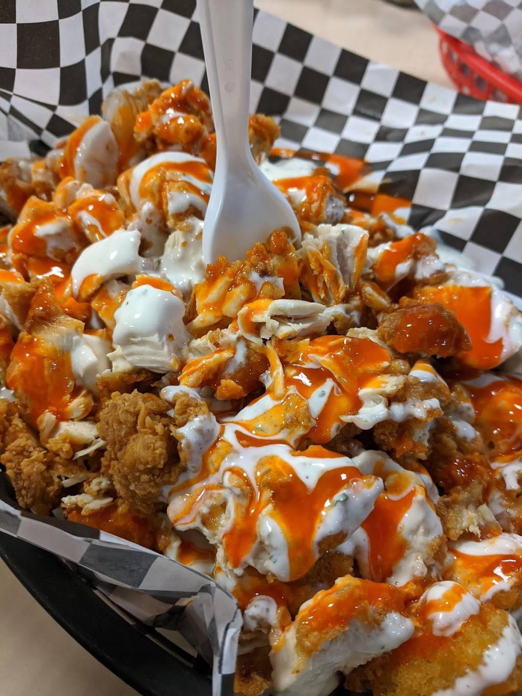 Kikis Chicken Place | restaurant | 313 Iron Point Rd, Folsom, CA 95630, USA | 9162940052 OR +1 916-294-0052