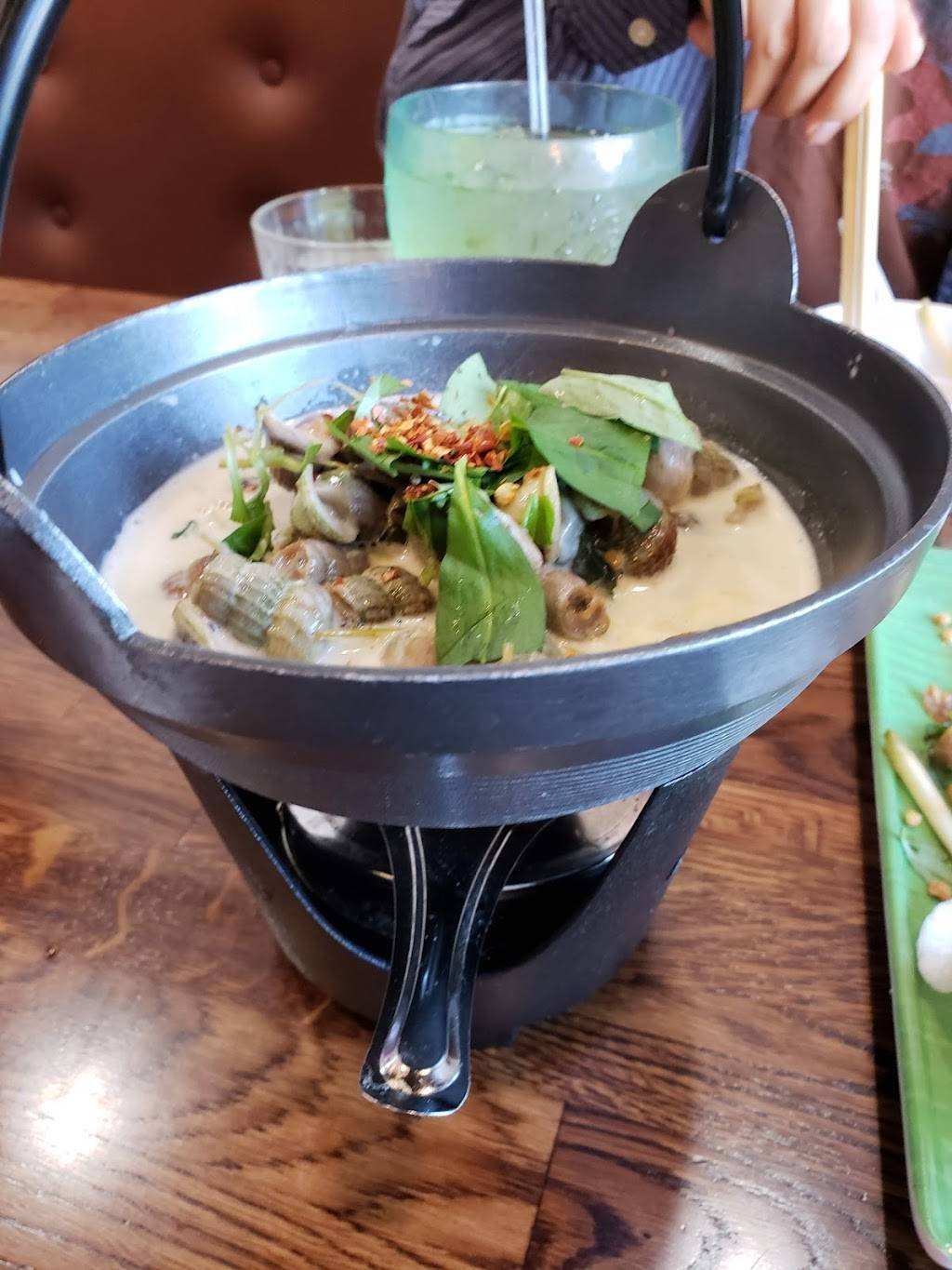 Vua Oc | restaurant | 10212 Westminster Ave #111, Garden Grove, CA 92843, USA | 7145915482 OR +1 714-591-5482