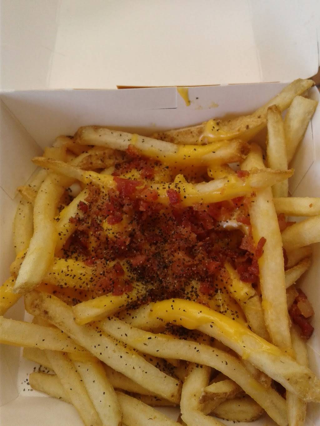 Hardees | restaurant | 1699 Crain Hwy S, Glen Burnie, MD 21061, USA | 4107603241 OR +1 410-760-3241