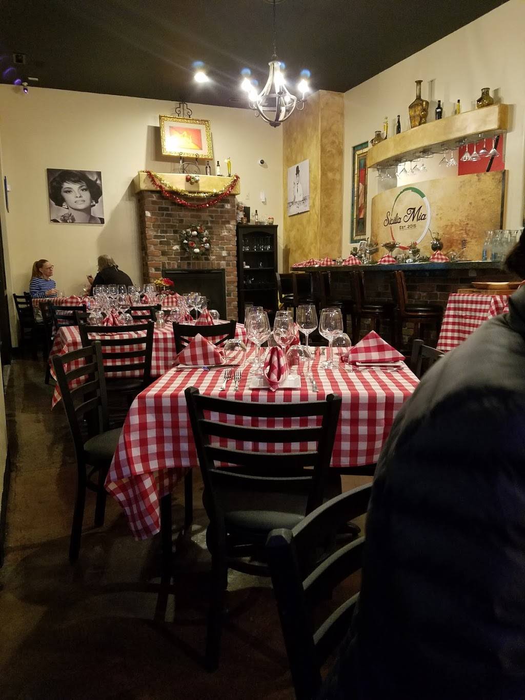 Sicilia Mia Cottonwood | restaurant | 2578 Bengal Blvd, Cottonwood Heights, UT 84121, USA | 8016666918 OR +1 801-666-6918