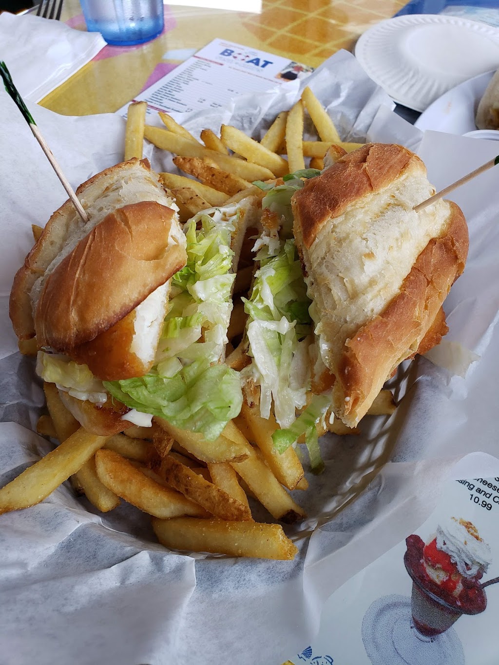 The Boat Fish & Chips | restaurant | 102 Hall Ave, Coos Bay, OR 97420, USA | 5418089500 OR +1 541-808-9500