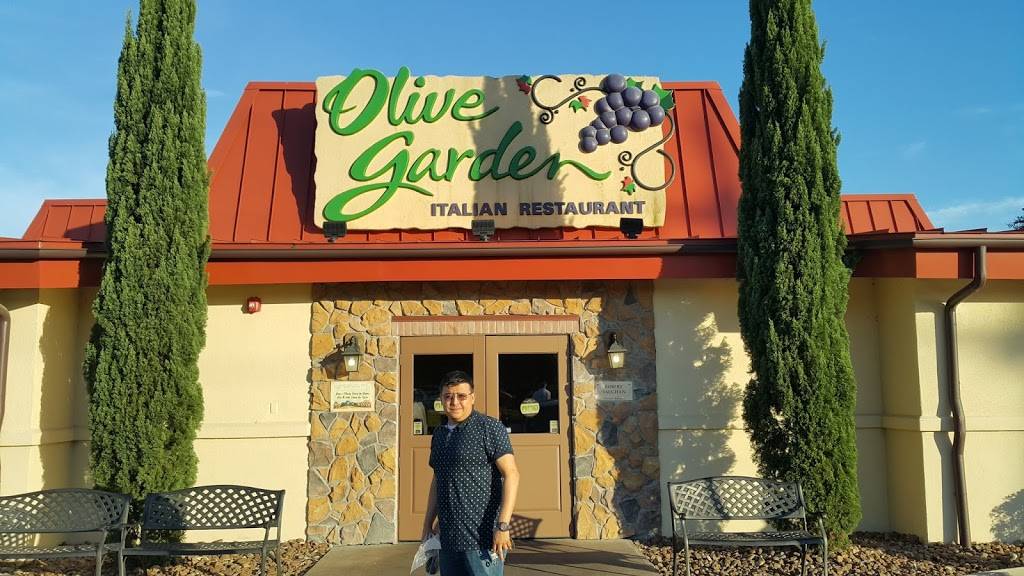 Olive Garden Italian Restaurant | meal takeaway | 1010 Old Spanish Trail, Houston, TX 77054, USA | 7136656373 OR +1 713-665-6373