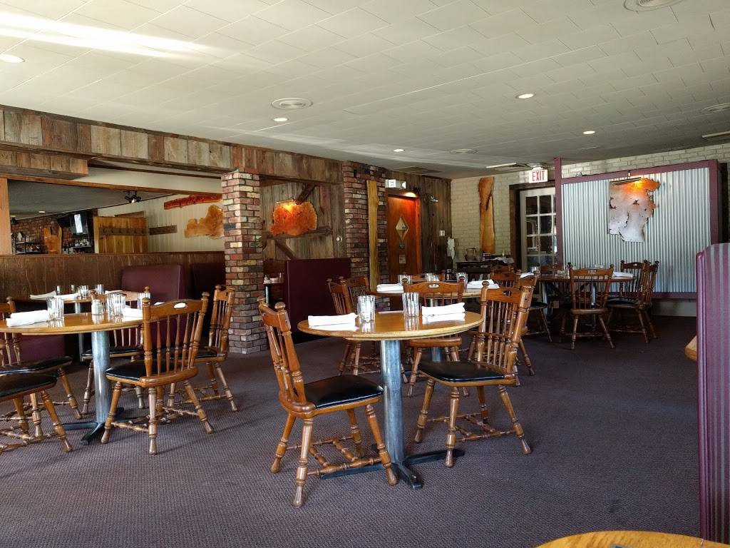 The Bridge Restaurant | restaurant | 650 N Main St, Sheffield, MA 01257, USA | 4132299000 OR +1 413-229-9000