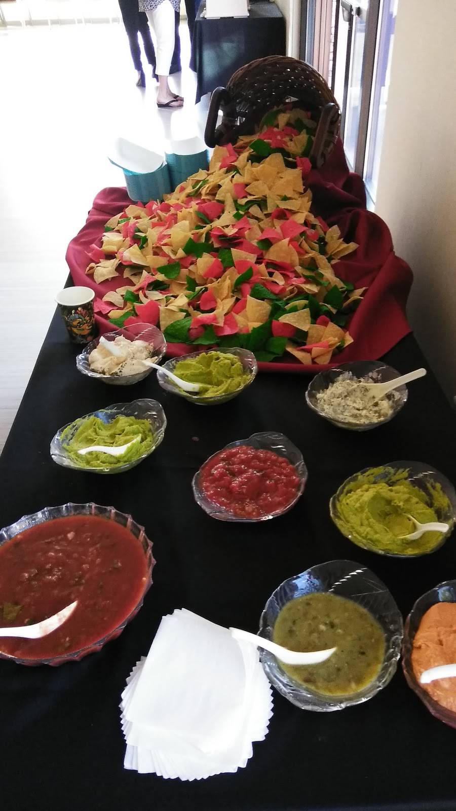 Primo Nosh | restaurant | 2000 Main St, Huntington Beach, CA 92648, USA | 7145365500 OR +1 714-536-5500