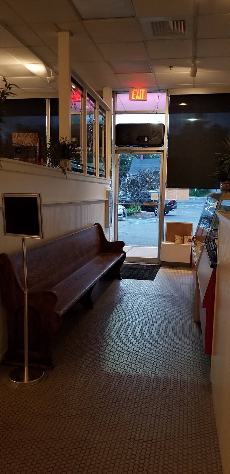 Mangia Sano | restaurant | 321 Nashua St, Milford, NH 03055, USA | 6035548534 OR +1 603-554-8534