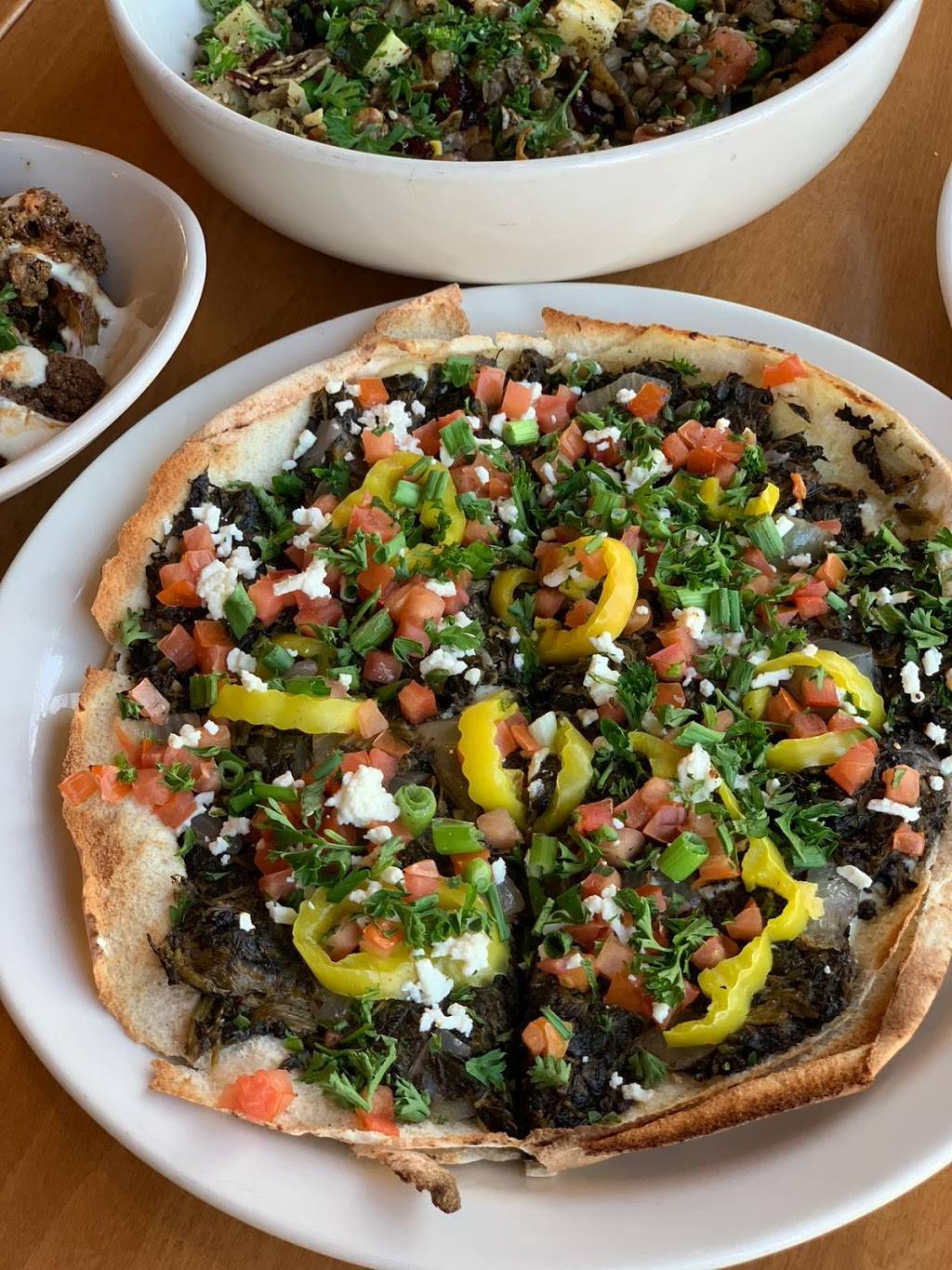 Aladdins Eatery Cleveland Heights | restaurant | 12447 Cedar Rd, Cleveland Heights, OH 44106, USA | 2169324333 OR +1 216-932-4333