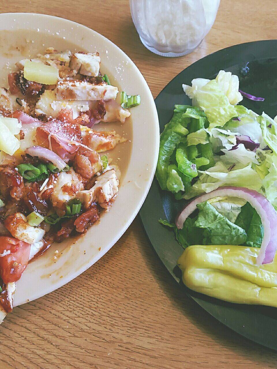 Round Table Pizza | meal delivery | 8035 San Miguel Canyon Rd, Prunedale, CA 93907, USA | 8316635500 OR +1 831-663-5500