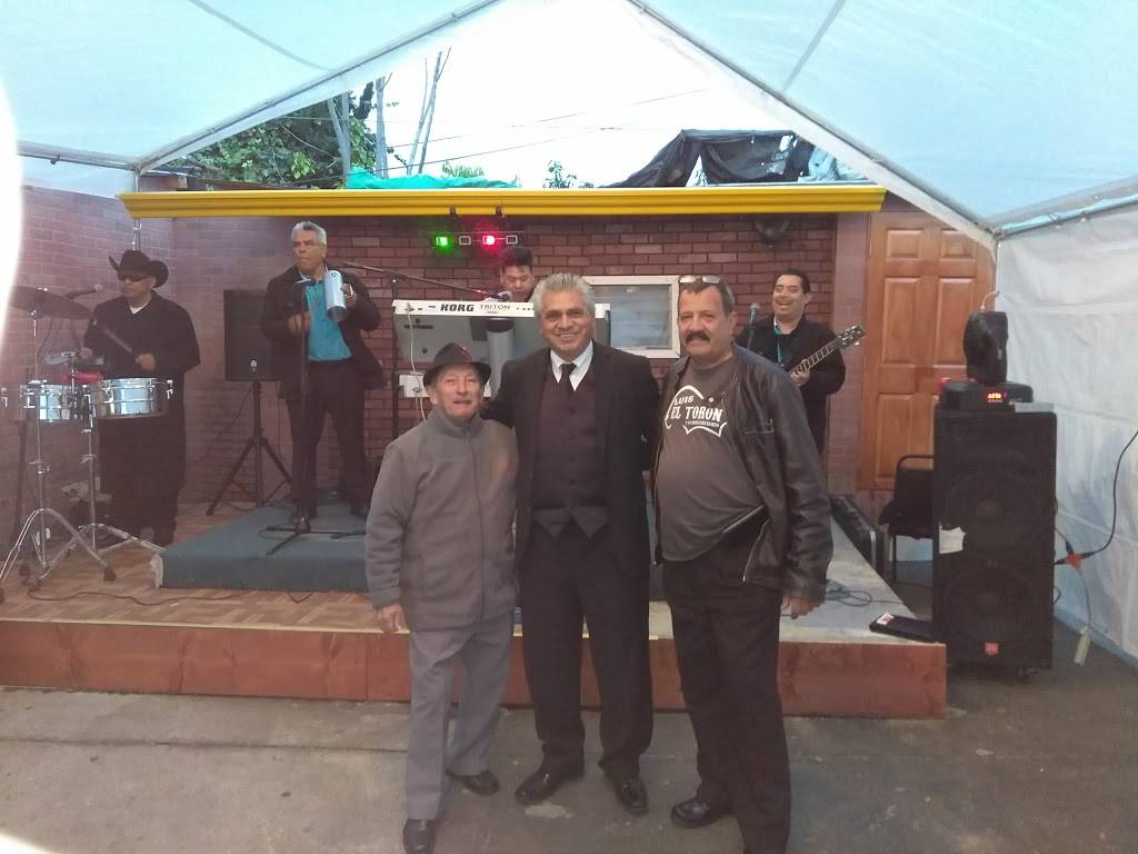 Las Champas Pupuseria #1 | restaurant | 7508 Compton Ave, Los Angeles, CA 90001, USA | 3235852078 OR +1 323-585-2078