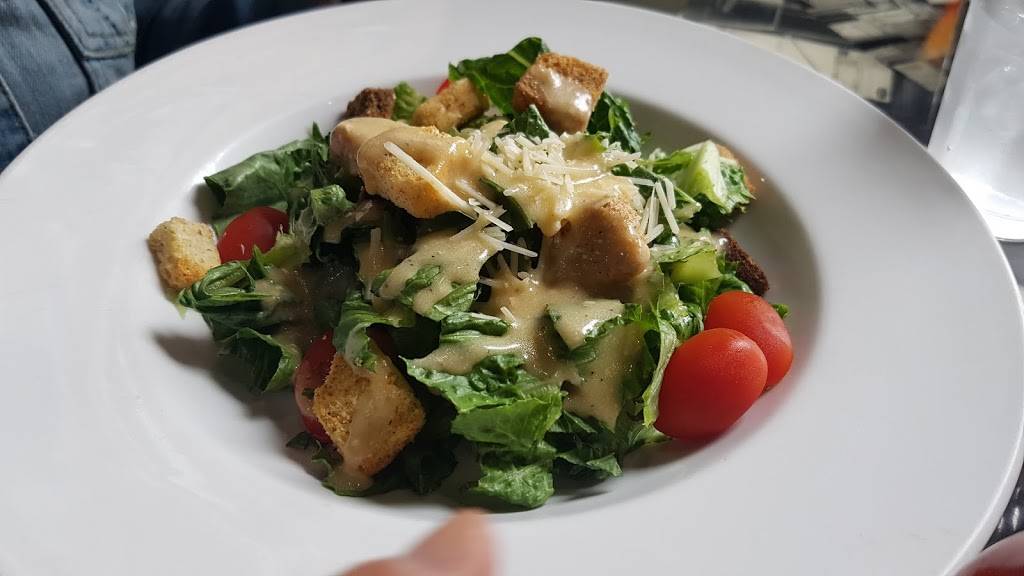 Mr Biggs Bar & Grill | restaurant | 596 10th Ave, New York, NY 10036, USA | 2122462030 OR +1 212-246-2030