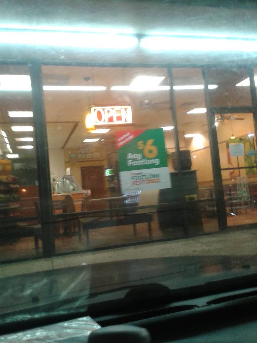 Subway Restaurants | restaurant | 11500 Jupiter Rd Ste 104 Jupiter, Shopping Ctr, Dallas, TX 75218, USA | 2143197999 OR +1 214-319-7999