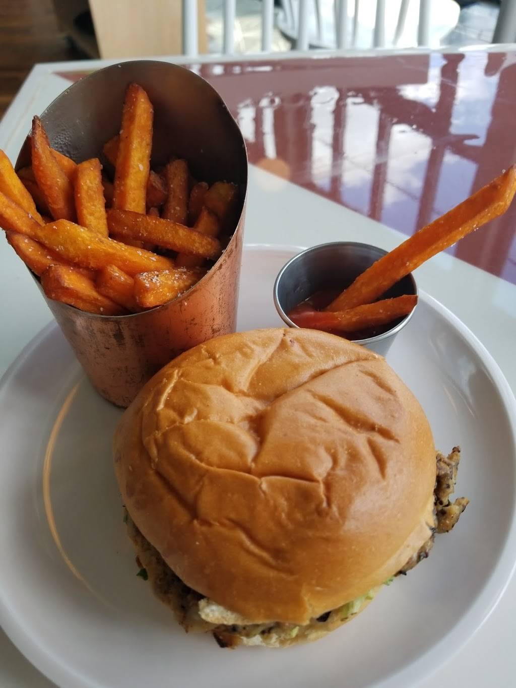 Naive | restaurant | 1001 E Washington St, Louisville, KY 40206, USA | 5027497856 OR +1 502-749-7856