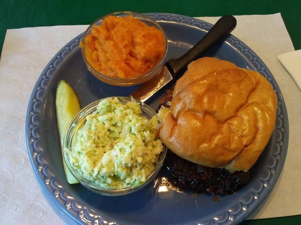 Quacks Village Inn | restaurant | 7239 Hwy 20, Madison, NY 13402, USA | 3158931806 OR +1 315-893-1806