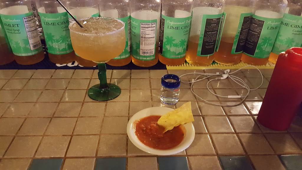 Cactus Cantina & Grill | restaurant | 2802 S Hydraulic Ave, Wichita, KS 67216, USA | 3165290238 OR +1 316-529-0238