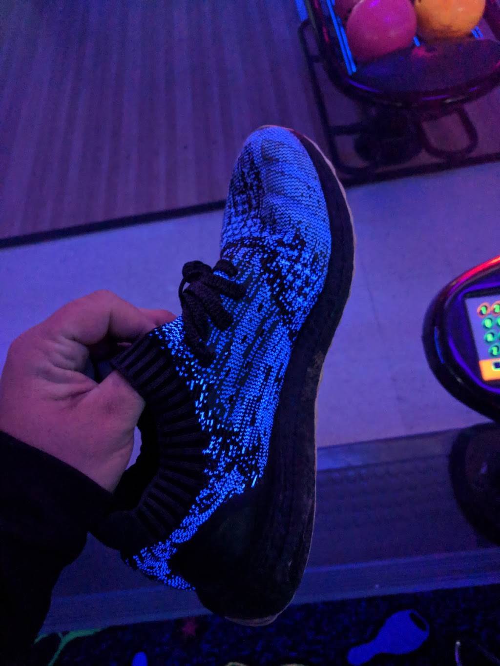 Fairview Lanes | meal takeaway | 21847 Lorain Rd, Cleveland, OH 44126, USA | 4403313244 OR +1 440-331-3244