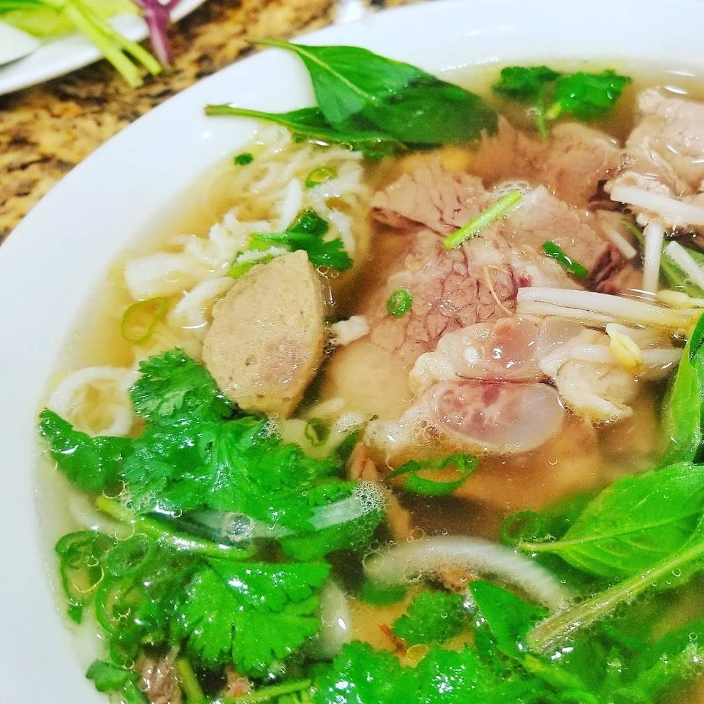 Pho Danh | restaurant | 11049 Farm to Market 1960 Rd W, Houston, TX 77065, USA | 2818904011 OR +1 281-890-4011