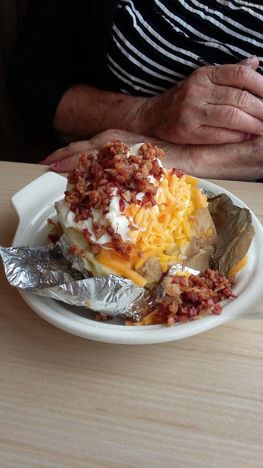 Huddle House | restaurant | 400 Hendersonville Rd, Asheville, NC 28803, USA | 8282745726 OR +1 828-274-5726