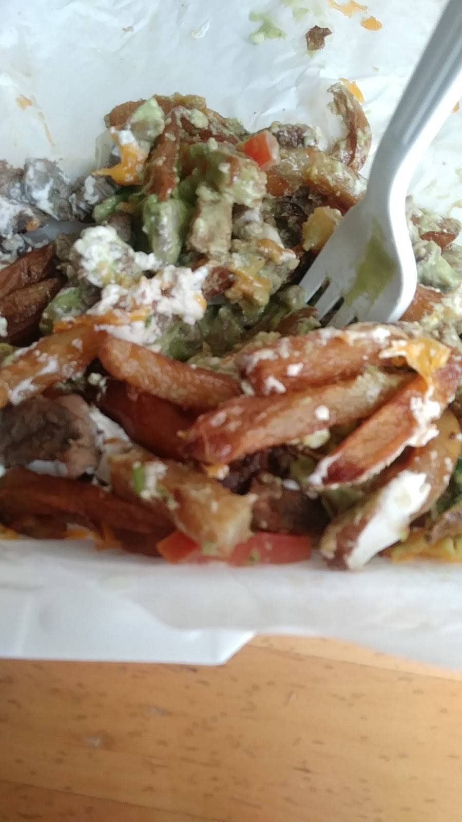 Santanas Mexican Food | restaurant | 2303 Garnet Ave, San Diego, CA 92109, USA | 8584831227 OR +1 858-483-1227