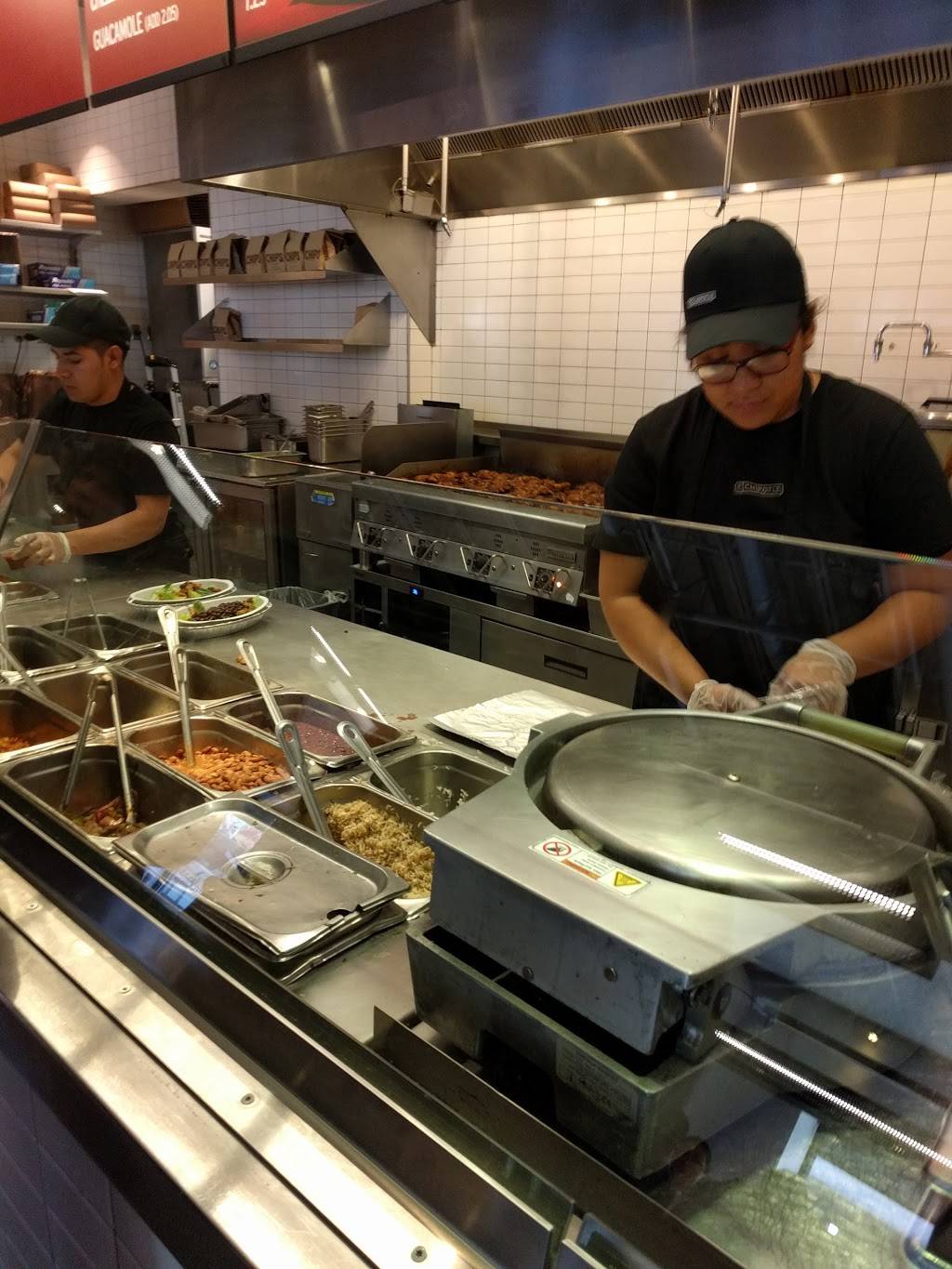 Chipotle Mexican Grill | restaurant | 7923 L Tysons Corner Center, McLean, VA 22102, USA | 7032883890 OR +1 703-288-3890