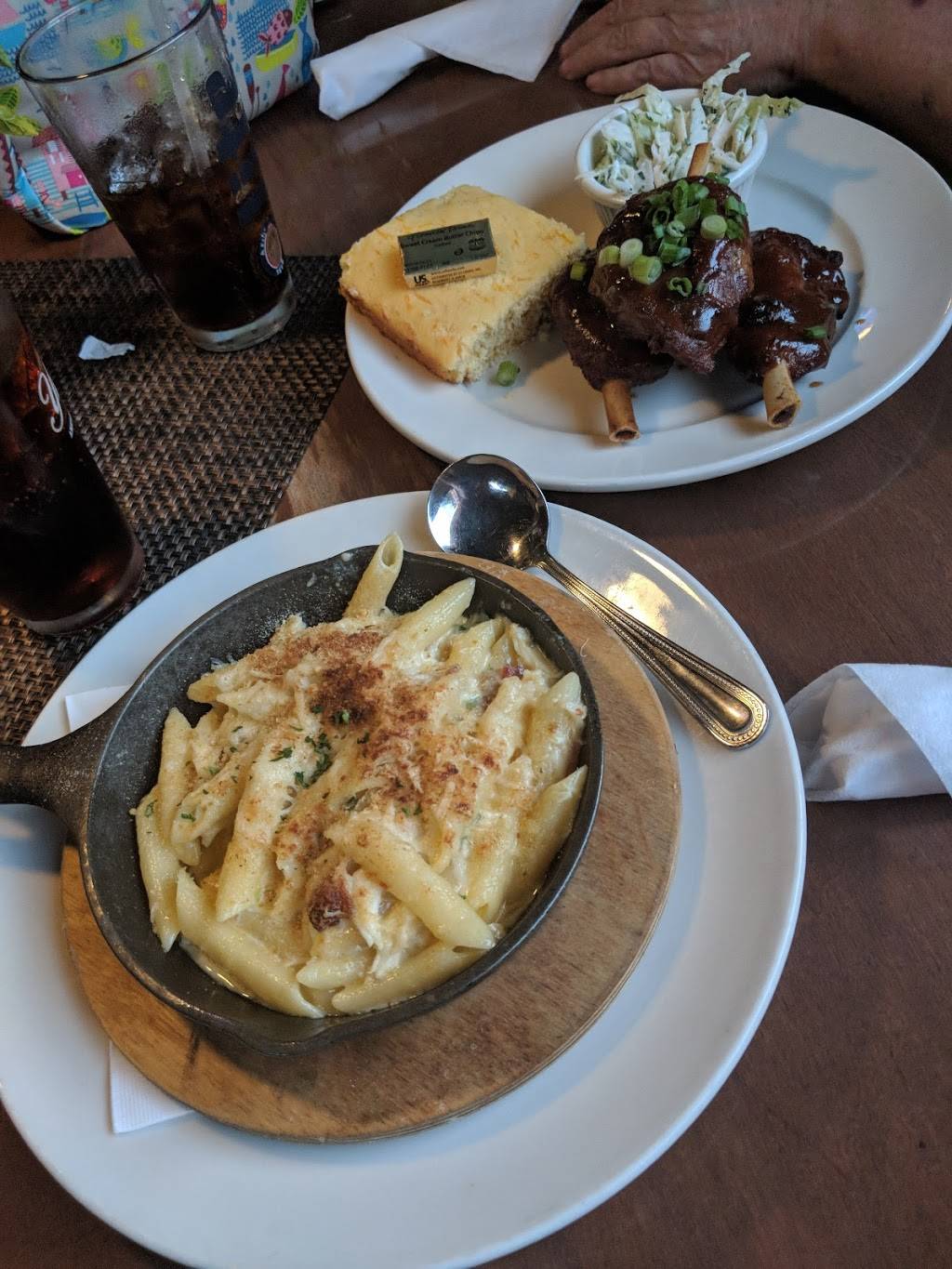 Riverfront Chill & Grill | restaurant | 7401 US-1, Vero Beach, FL 32967, USA | 7725625477 OR +1 772-562-5477