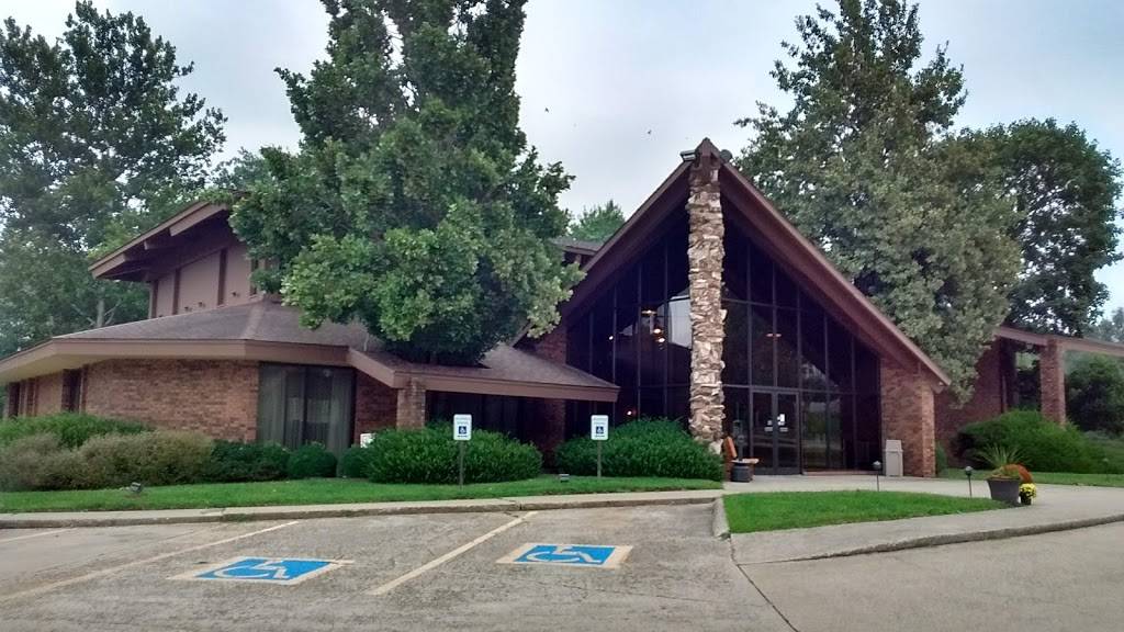 RiverBank Lodge | restaurant | 522 S 6th St, Petersburg, IL 62675, USA | 2176320202 OR +1 217-632-0202