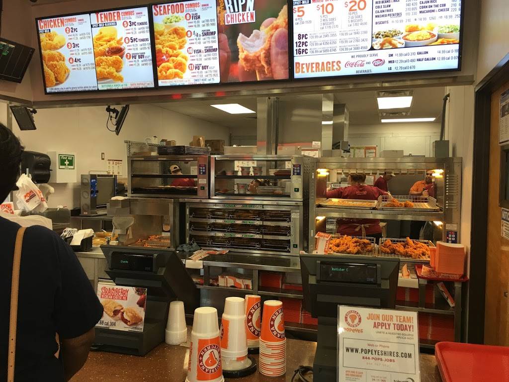 Popeyes Louisiana Kitchen | restaurant | 1760 Eastchase Pkwy, Fort Worth, TX 76120, USA | 8177361772 OR +1 817-736-1772