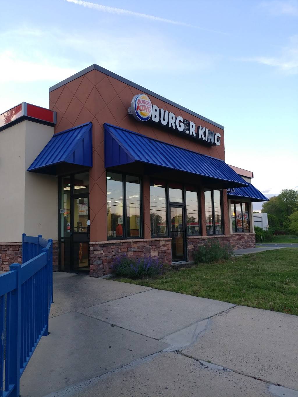 Burger King | restaurant | 1735 Route 35 &, 18th Ave, Wall Township, NJ 07719, USA | 7326819610 OR +1 732-681-9610