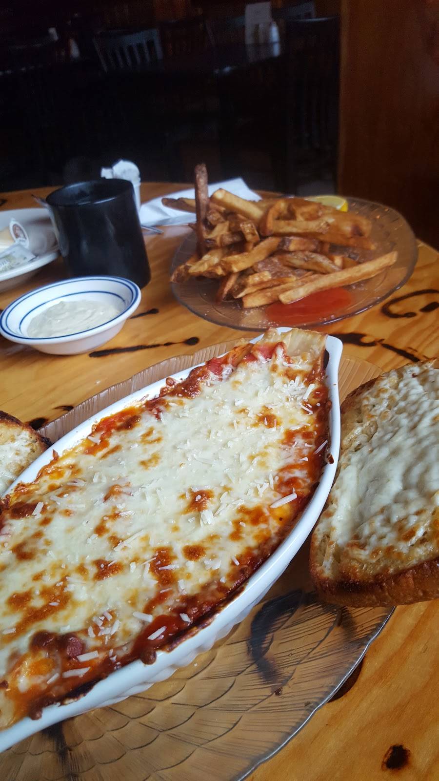 Woodys Place | restaurant | 8575 County Rd 15, North Augusta, ON K0G 1R0, Canada | 6134999524 OR +1 613-499-9524