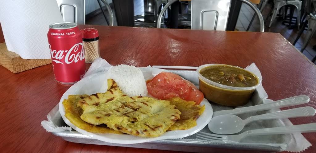 Este Es Mucho Perro | restaurant | 8006 W McNab Rd, North Lauderdale, FL 33068, USA | 9543665066 OR +1 954-366-5066