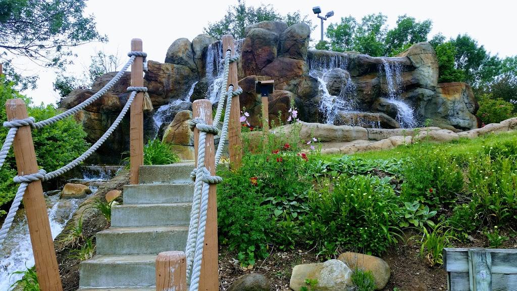 Prairieville Park | meal takeaway | 2507 Plaza Ct, Waukesha, WI 53186, USA | 2627844653 OR +1 262-784-4653