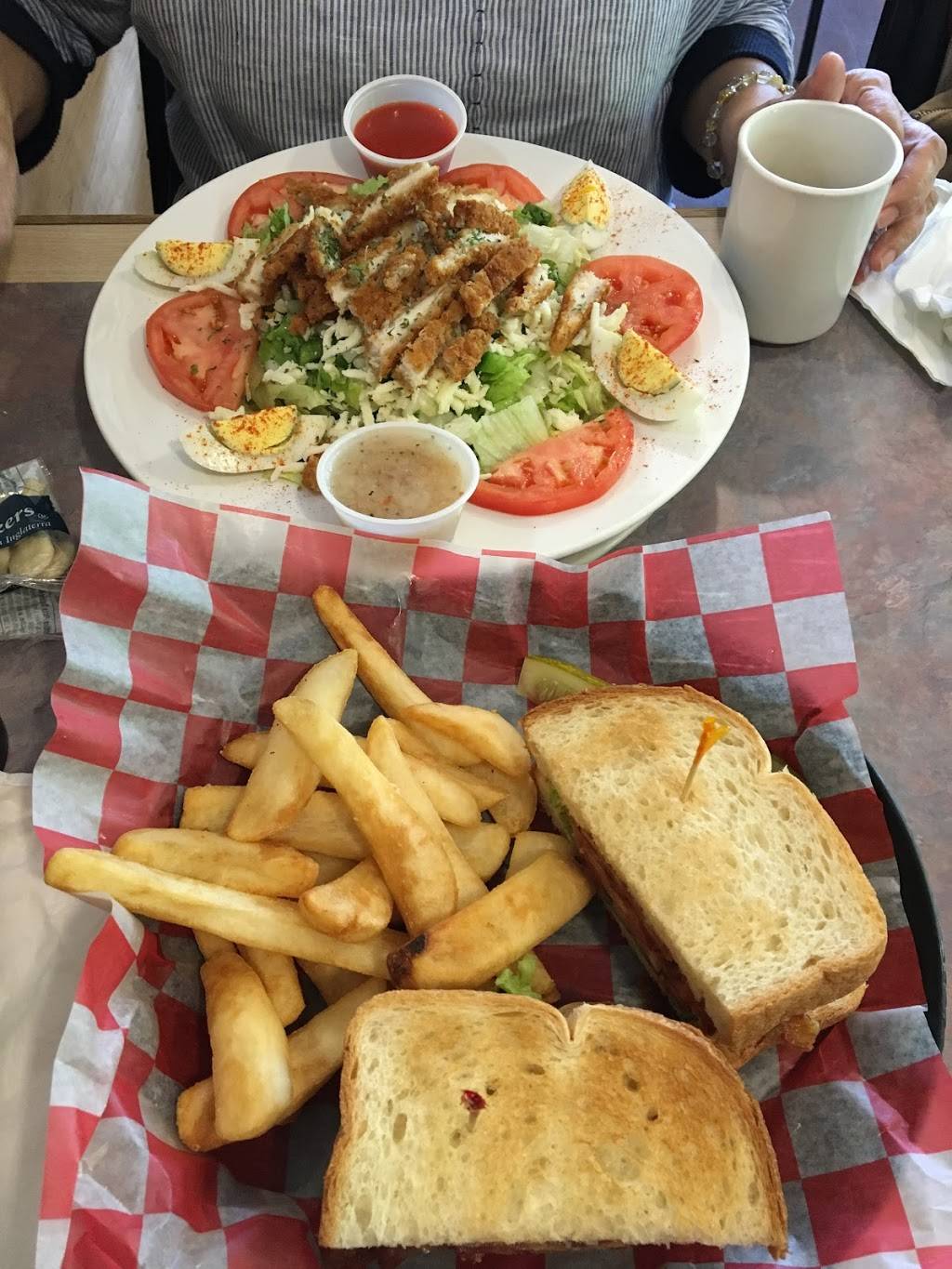 Kozy Korner Family Restaurant & pizzeria | restaurant | 388 E Monroe St, Dundee, MI 48131, USA | 7348235511 OR +1 734-823-5511