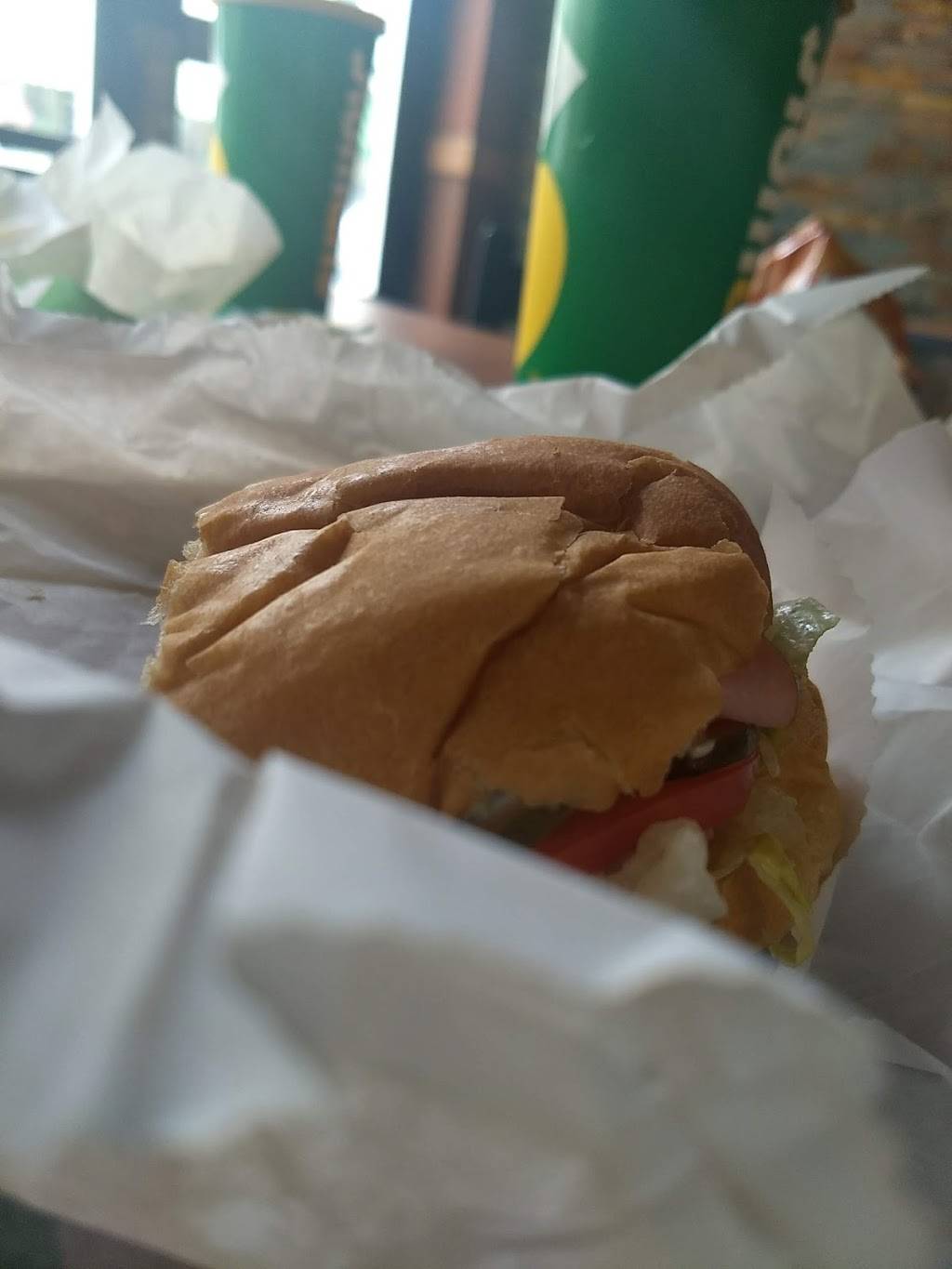 Subway | restaurant | 122 S Main St, Lexington, VA 24450, USA | 5404633322 OR +1 540-463-3322