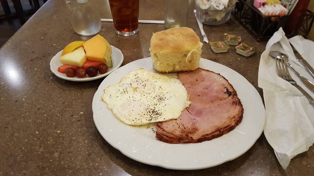 Trail Cafe & Grill | restaurant | 12820 Tamiami Trail N, Naples, FL 34110, USA | 2395982480 OR +1 239-598-2480