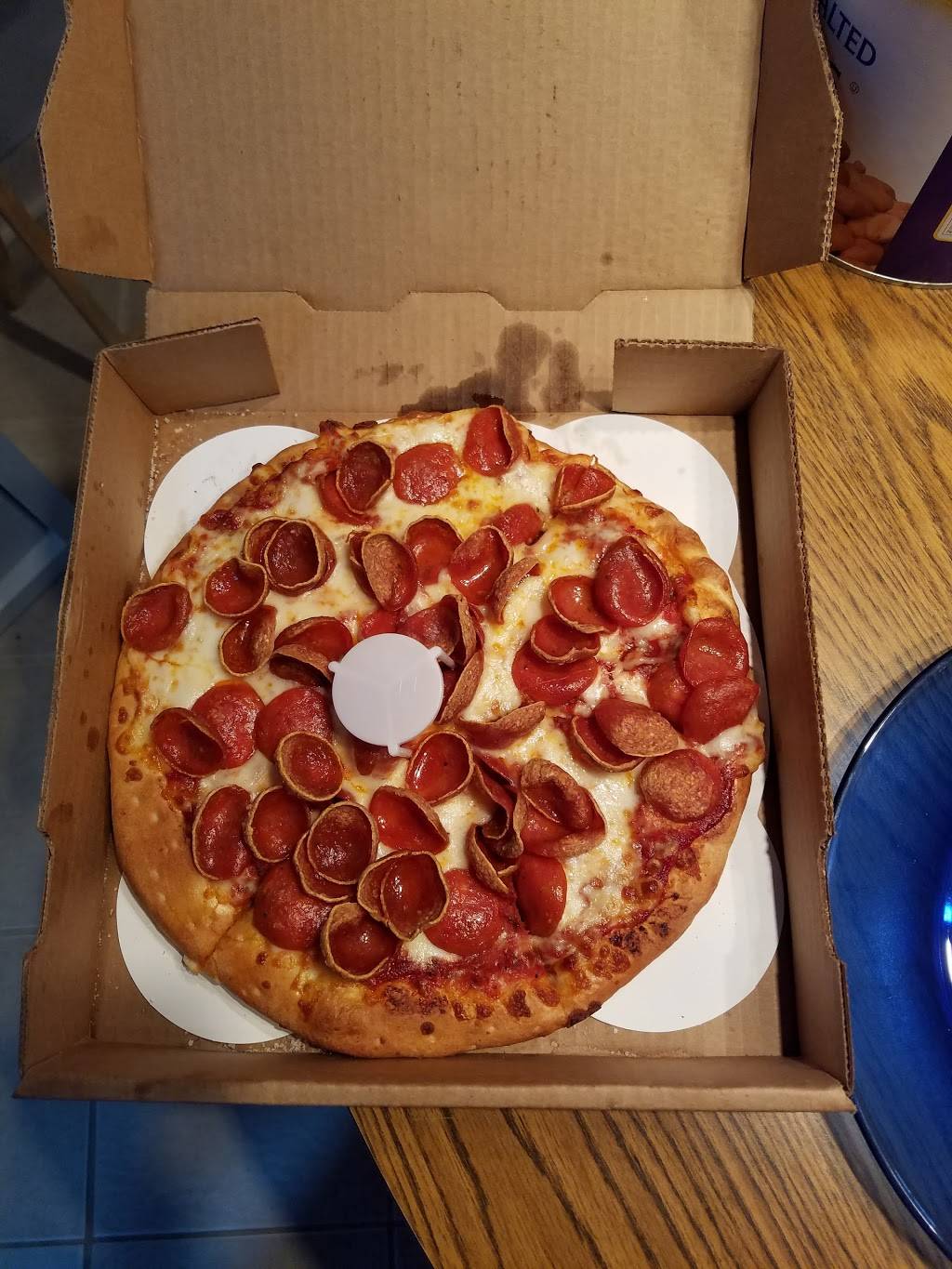 Vizzys Pizza Palace | restaurant | 35925 Ford Rd, Westland, MI 48185, USA | 7347223333 OR +1 734-722-3333