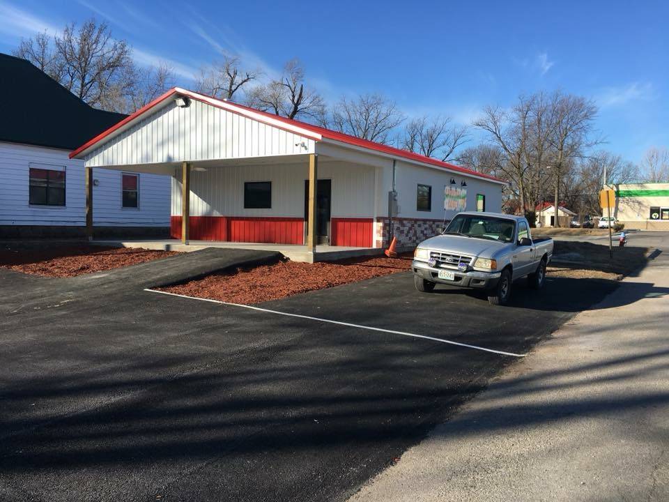 Cardinal Coney | restaurant | 701 S Madison St, Webb City, MO 64870, USA | 4177170758 OR +1 417-717-0758